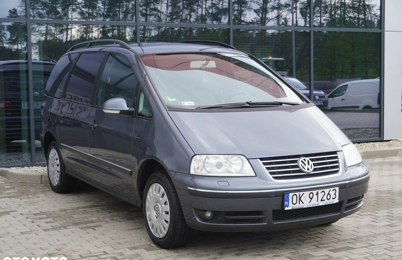 Volkswagen Sharan cena 19499 przebieg: 242600, rok produkcji 2007 z Żychlin małe 301